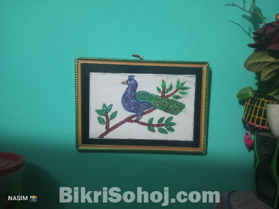 পুতি বসানো ময়ুর পাখির ওয়ালমেট